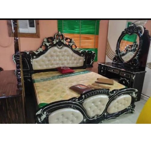 QUALITY DESIGNED  BED, DRESSING TABLE & 2 SIDE DRESSING- AVAILABLE (OPIN) - deluxe.com.ng