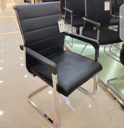 BLACK OFFICE VISITOR'S CHAIR (OFU)