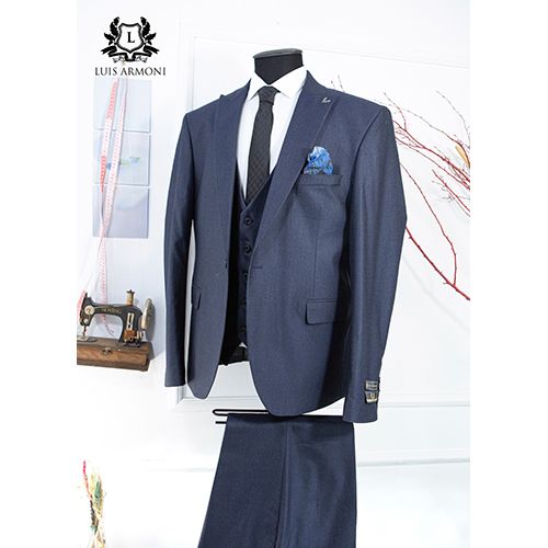 HIGH QUALITY MEN'S SUIT 100(AVAILABLE IN ALL SIZES) 
