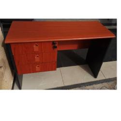 QUALITY DESIGNED 1.4 METER BROWN OFFICE TABLE WITH 3 DRAWERS - AVAILABLE (NOFU)- Deluxe.com.ng
