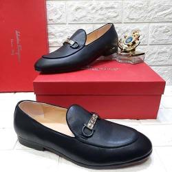 SALVATORE FERRAGAMO HIGH QUALITY LUXURY MEN'S SHOE (AVAILAIBLE IN ALL SIZES) 302 - deluxe.com.ng