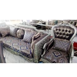 QUALITY DESIGNED 8 SEATERS SOFA WITH CENTRE TABLE & 2 SIDE STOOLS (BUS) - deluxe.com.ng