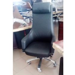 QUALITY DESIGNED BLACK EXECUTIVE OFFICE CHAIR WITH HEAD REST AVAILABLE- (ROMIN)- deluxe.com.ng