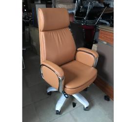 QUALITY DESIGNED BROWN EXECUTIVE OFFICE CHAIR  - AVAILABLE (NOFU) - deluxe.com.ng