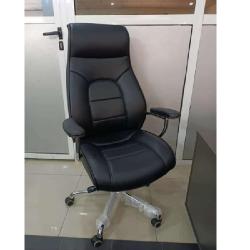 QUALITY DESIGNED BLACK EXECUTIVE OFFICE CHAIR  - AVAILABLE (SAINT) - deluxe.com.ng