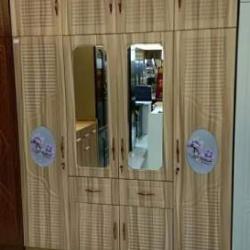 LIGHT BROWN WARDROBE WITH DRESSING MIRROR (1530)