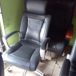 QUALITY DESIGNED EXECUTIVE OFFICE BLACK CHAIR (HAFUR) - deluxe.com.ng