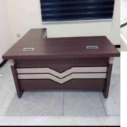 QUALITY DESIGNED 1.6 METER OFFICE TABLE WITH EXTENSION  - AVAILABLE (SAINT) - deluxe.com.ng
