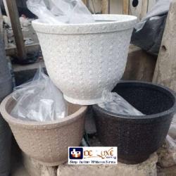 WHITE, LIGHT BROWN AND BLACK V-SHAPED STONE VERTICAL DESIGNED FLOWER POT (PEGLO) - DELUXE.COM.NG