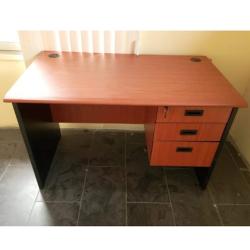 1.2 METER OFFICE BROWN TABLE WITH 3 DRAWERS (DOFU)