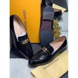 BOTTEGA VENETA HIGH QUALITY LUXURY MEN'S SHOE (AVAILAIBLE IN ALL SIZES) 325  - deluxe.com.ng