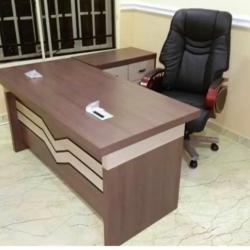 BROWN & CREAM OFFICE TABLE WITH EXTENSION (JOFU)