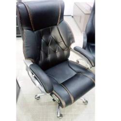 QUALITY DESIGNED BLACK EXECUTIVE OFFICE CHAIR - AVAILABLE (ARIN) - deluxe.com.ng