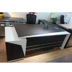 QUALITY DESIGNED BROWN & WHITE EXECUTIVE OFFICE TABLE- AVAILABLE (NOFU) - deluxe.com.ng