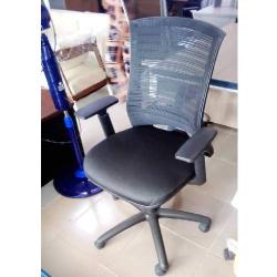 QUALITY DESIGNED OFFICE CHAIR - BLACK COLOR (FICO) - deluxe.com.ng