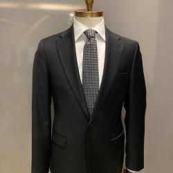 EXECUTIVE BLACK TURKEY SUIT WITH ONE BUTTON-deluxe.com.ng