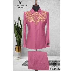 PINK EXECUTIVE TURKEY SUIT WITH GOLDEN DESIGN AND COLLAR | AVAILABLE IN ALL SIZES (DEFAS) (N) - deluxe.com.ng