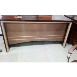 QUALITY 1.8 METER BROWN WITH CREAM COLOUR DESIGNED OFFICE TABLE - AVAILABLE (ARIN) - deluxe.com.ng
